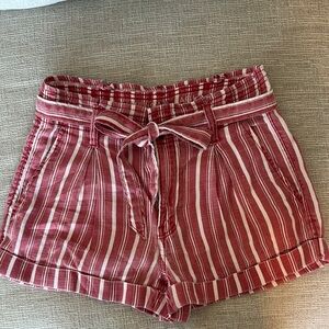 American Eagle High Waist Red and White Striped Shorts‎